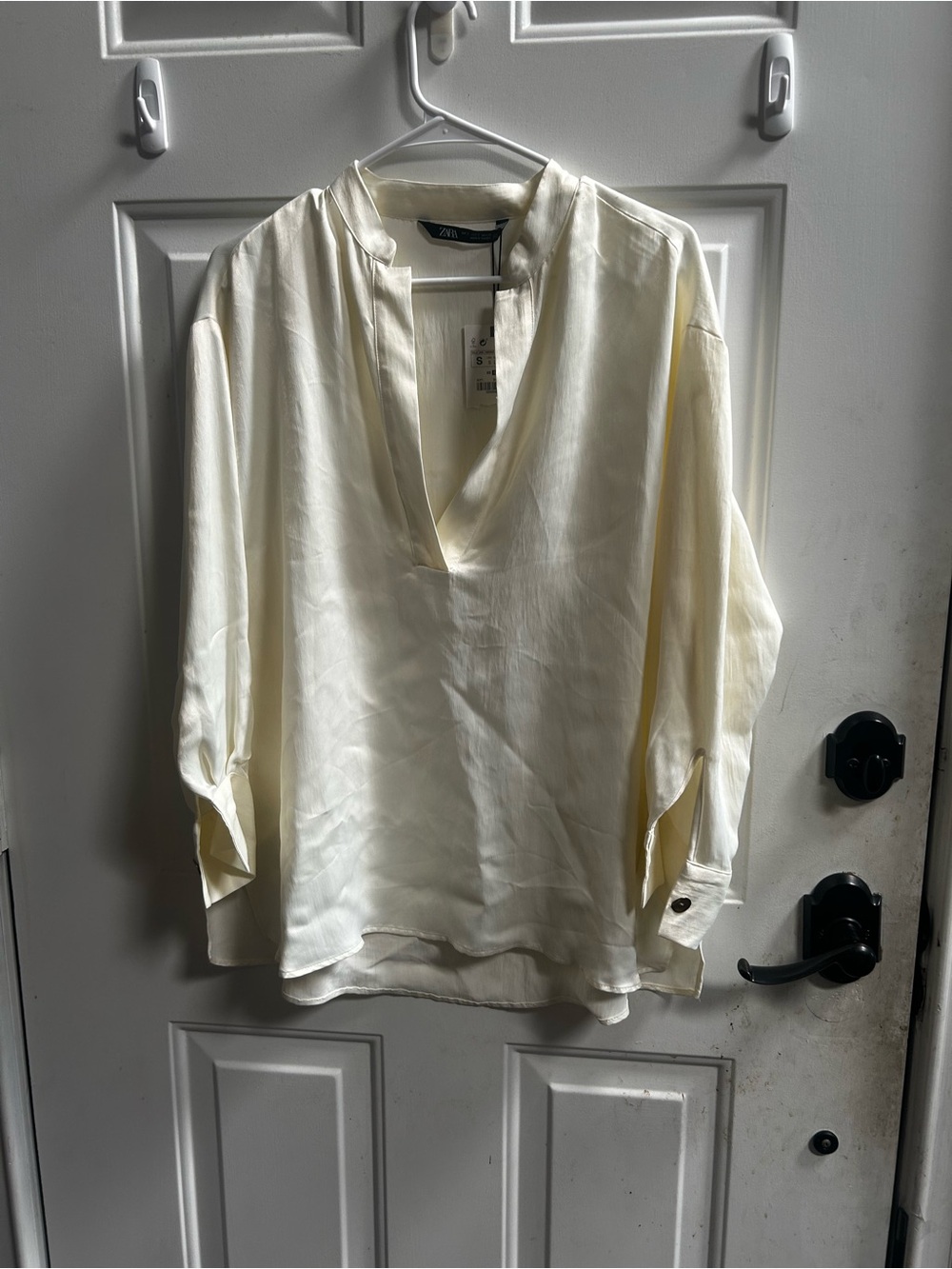 Zara Cream Lightweight Tunic Top with V-Neck flowy blouse Sz S